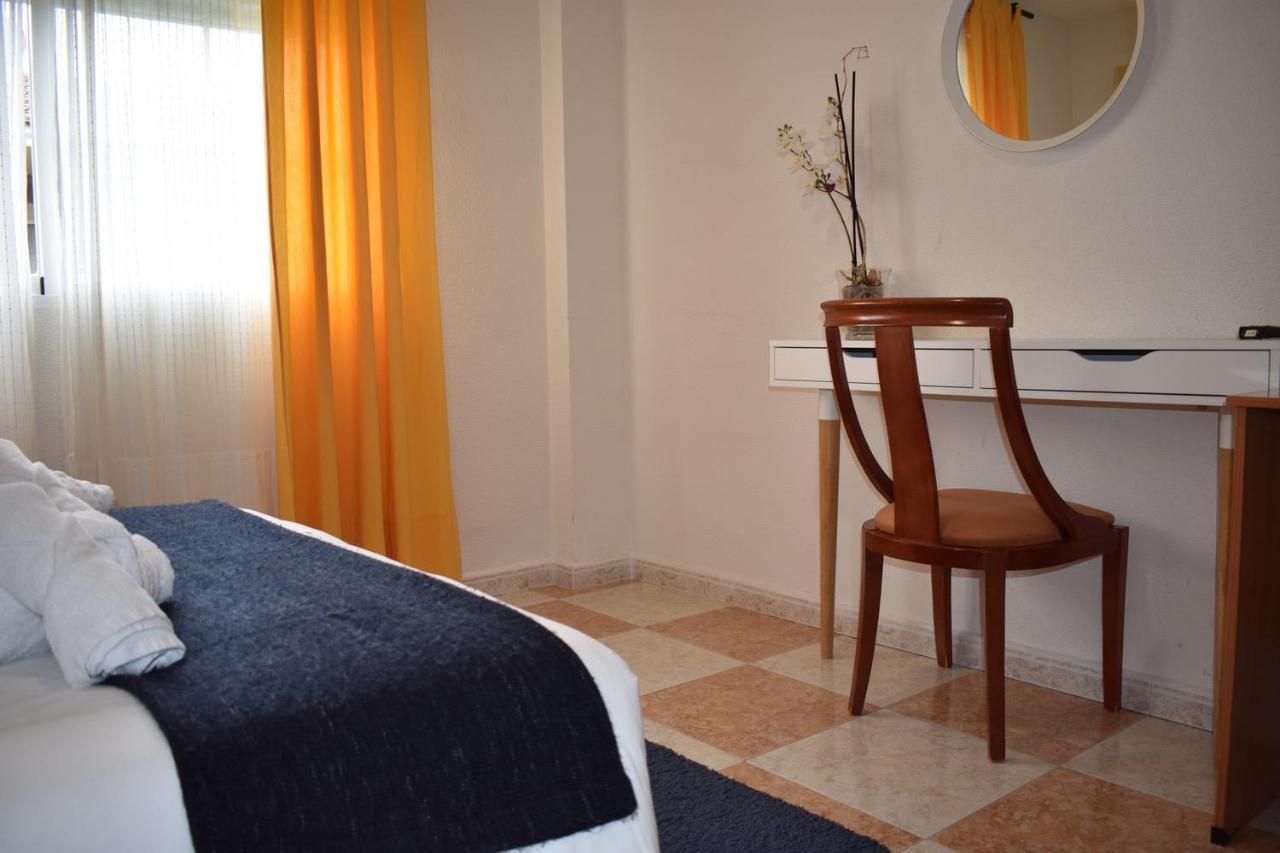 Hotel El Ancla Villanueva de la Cañada Kültér fotó
