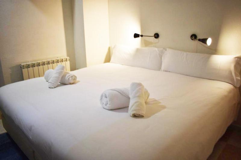 Hotel El Ancla Villanueva de la Cañada Kültér fotó