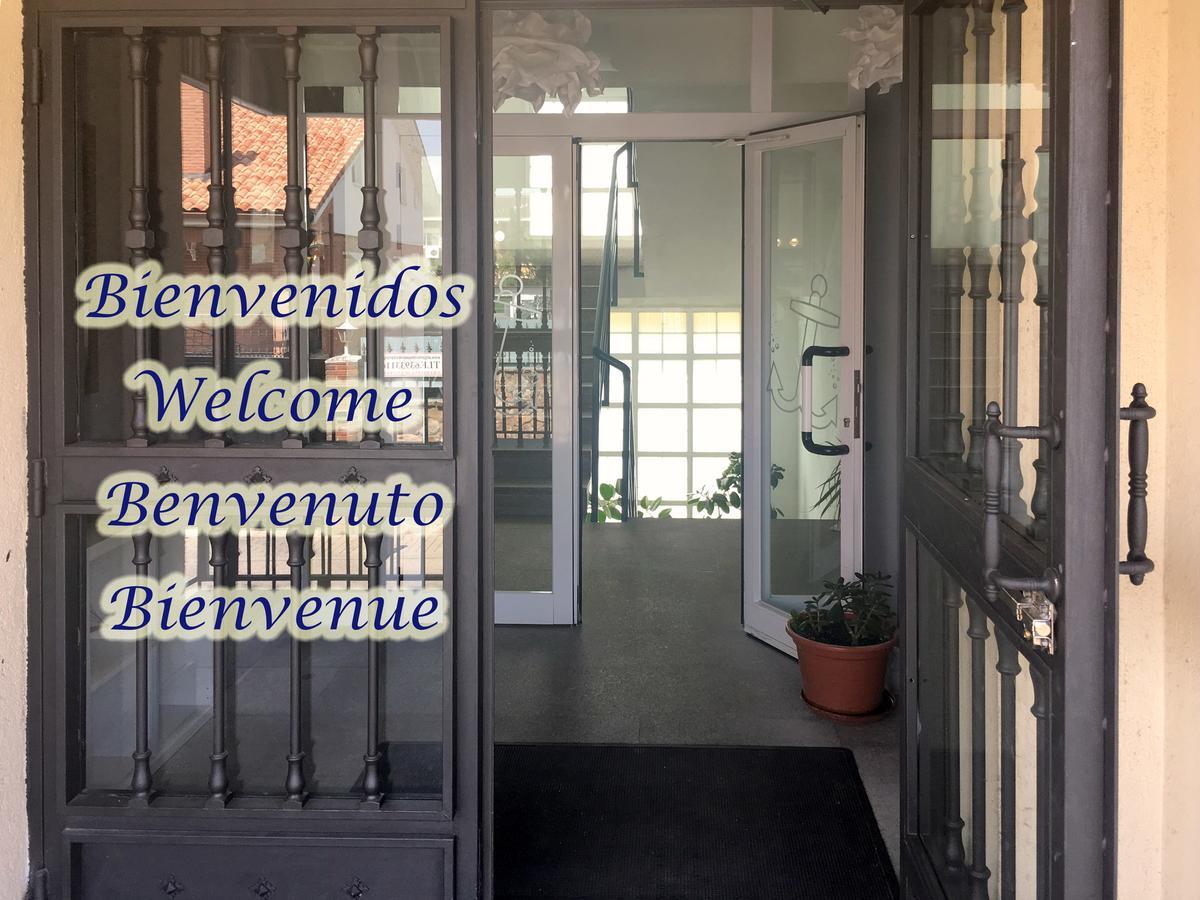 Hotel El Ancla Villanueva de la Cañada Kültér fotó